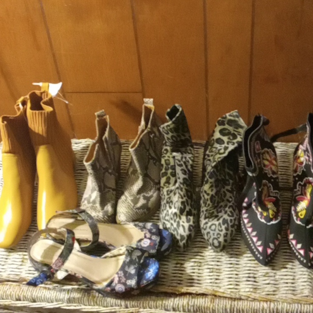 Shoes - Picture 2 of 2